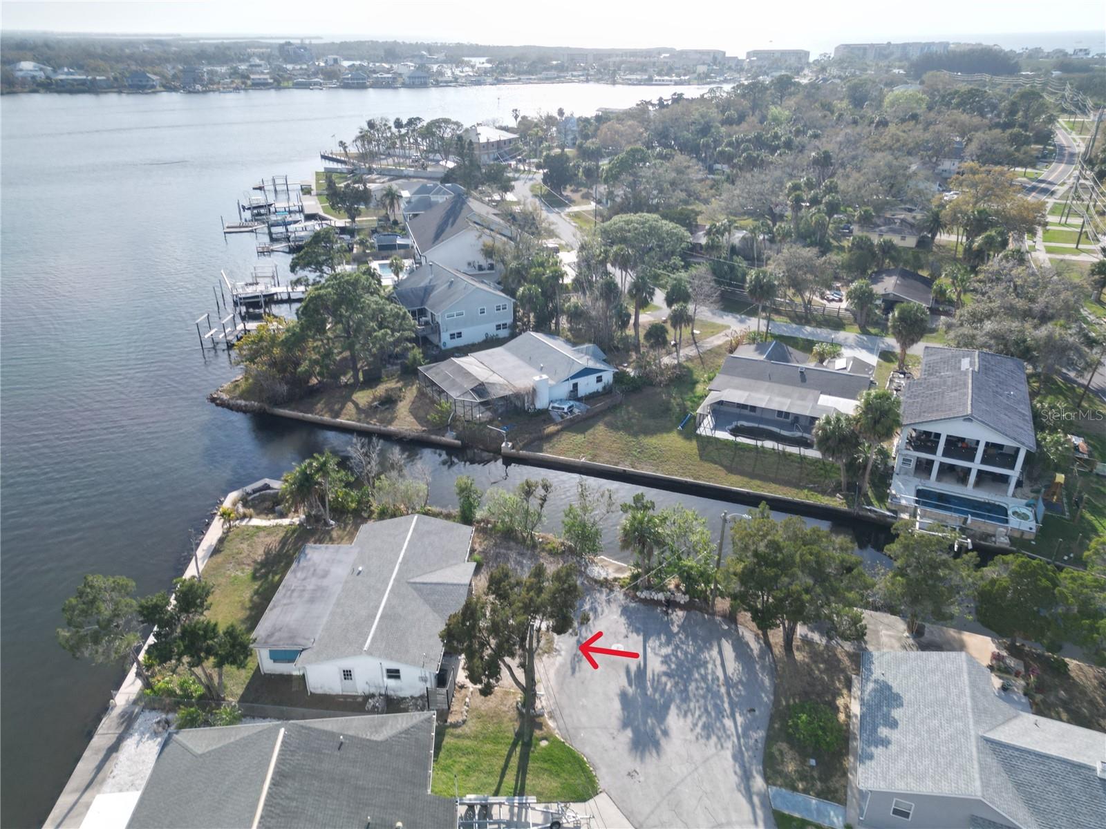 MARTHAS VINEYARD - Residential