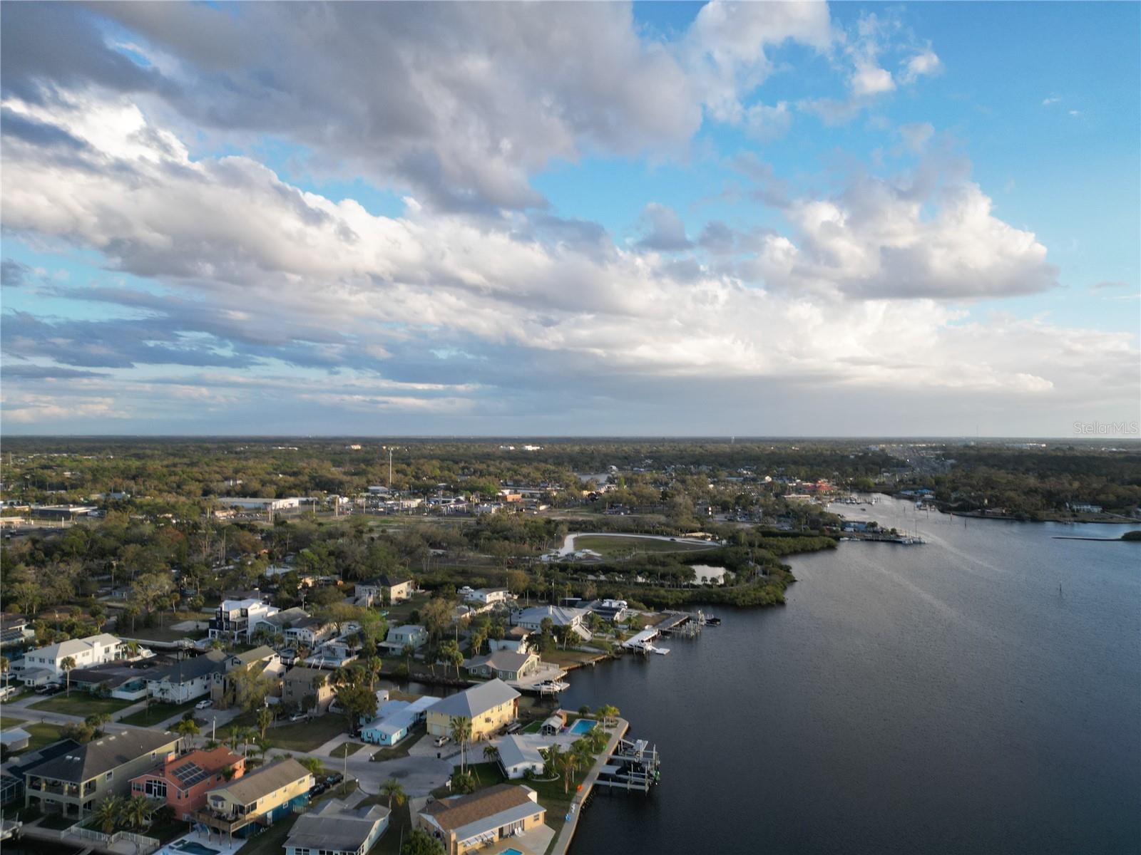 MARTHAS VINEYARD - Residential