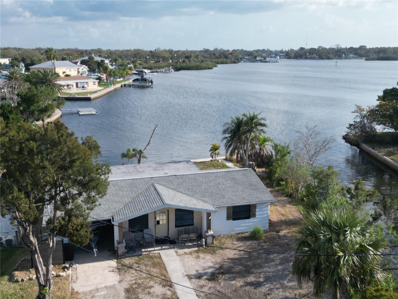 MARTHAS VINEYARD - Residential