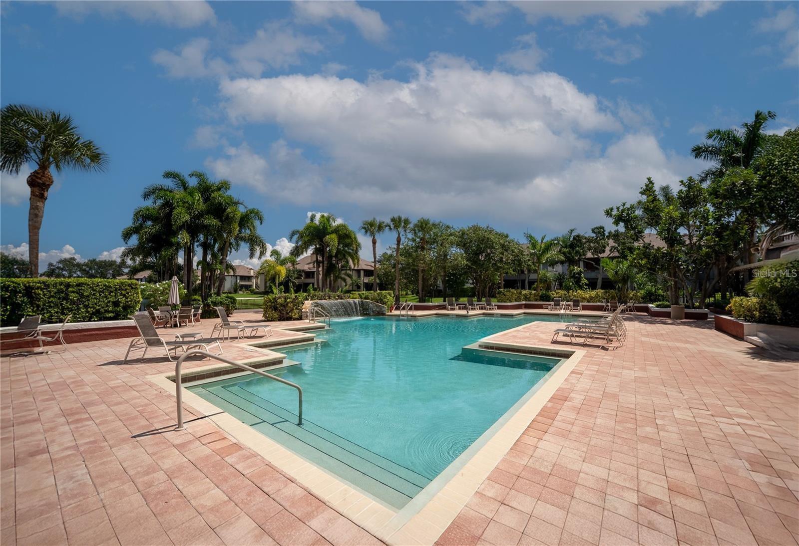 ITOPIA PRIVATE RESIDENCES CONDO - Residential