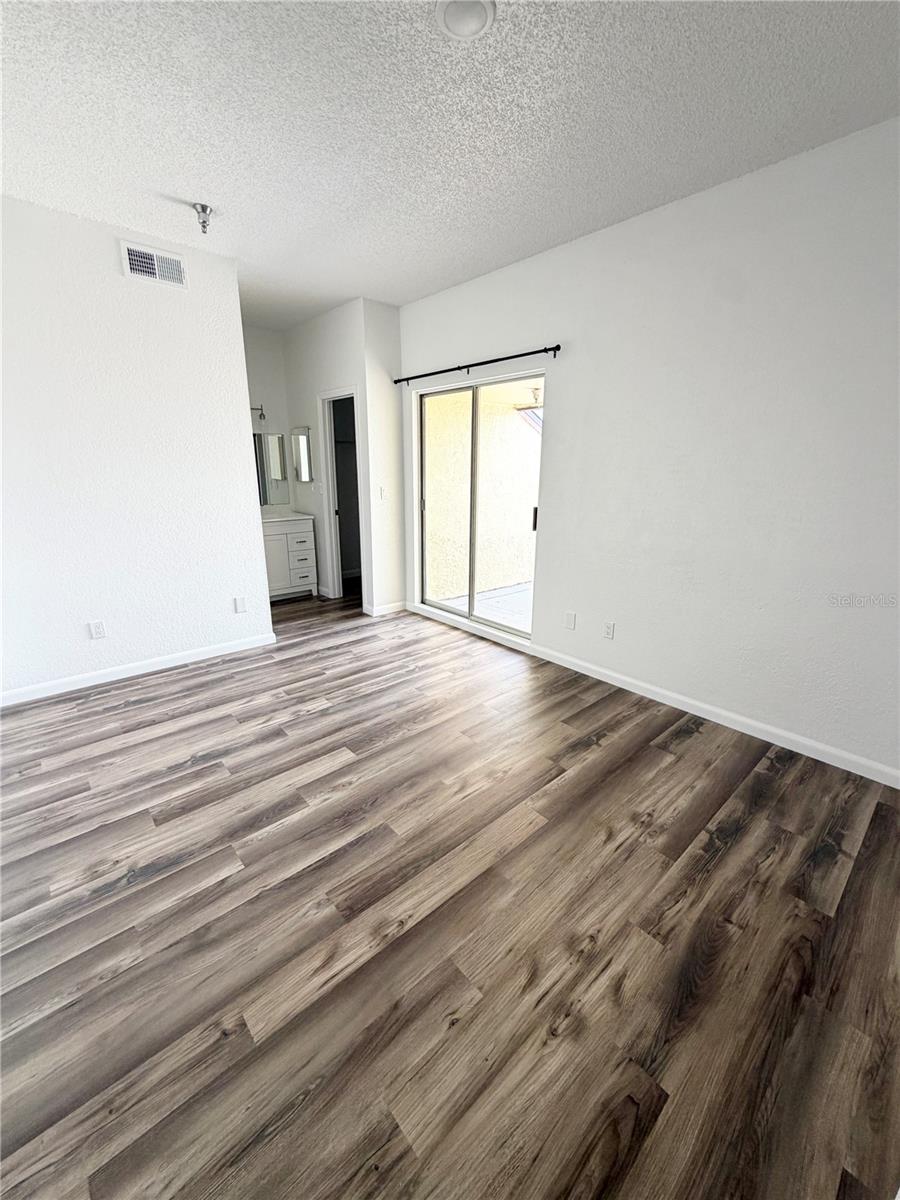 ITOPIA PRIVATE RESIDENCES CONDO - Residential