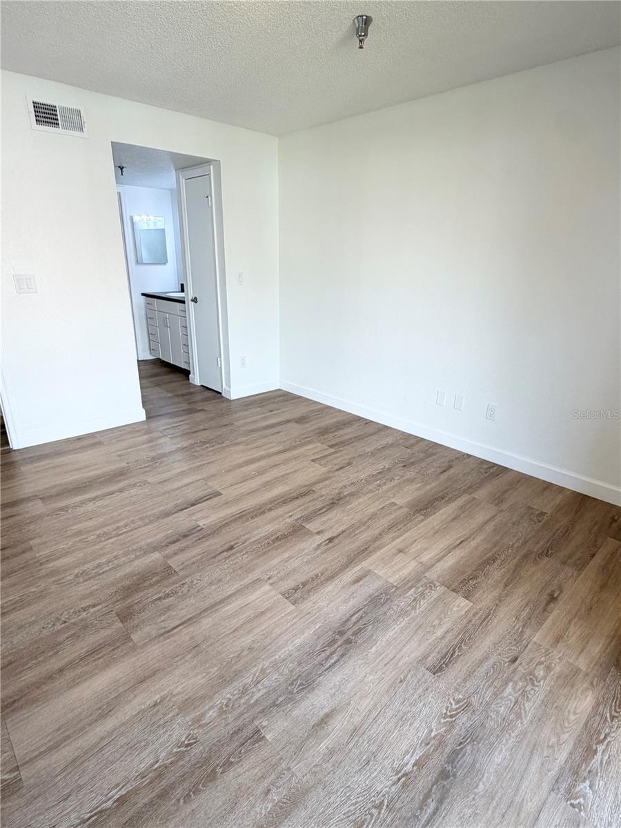 ITOPIA PRIVATE RESIDENCES CONDO - Residential