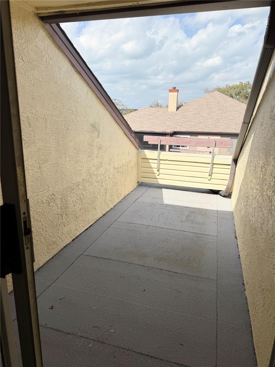 ITOPIA PRIVATE RESIDENCES CONDO - Residential