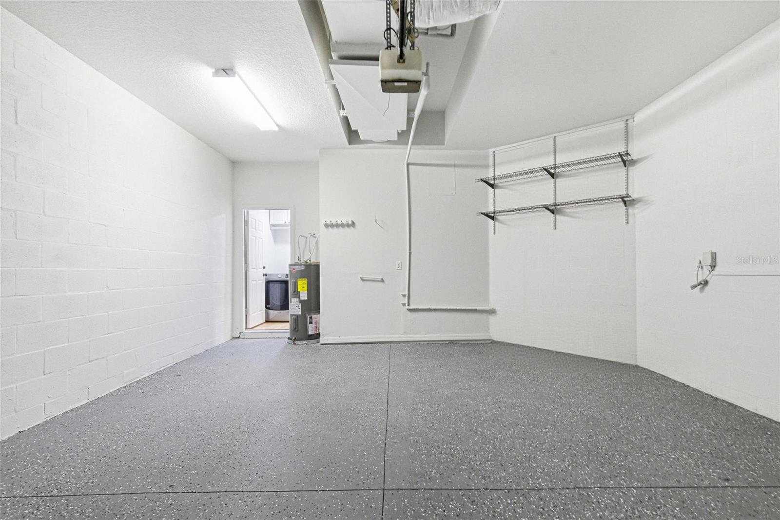 CASA BLANCA - Residential