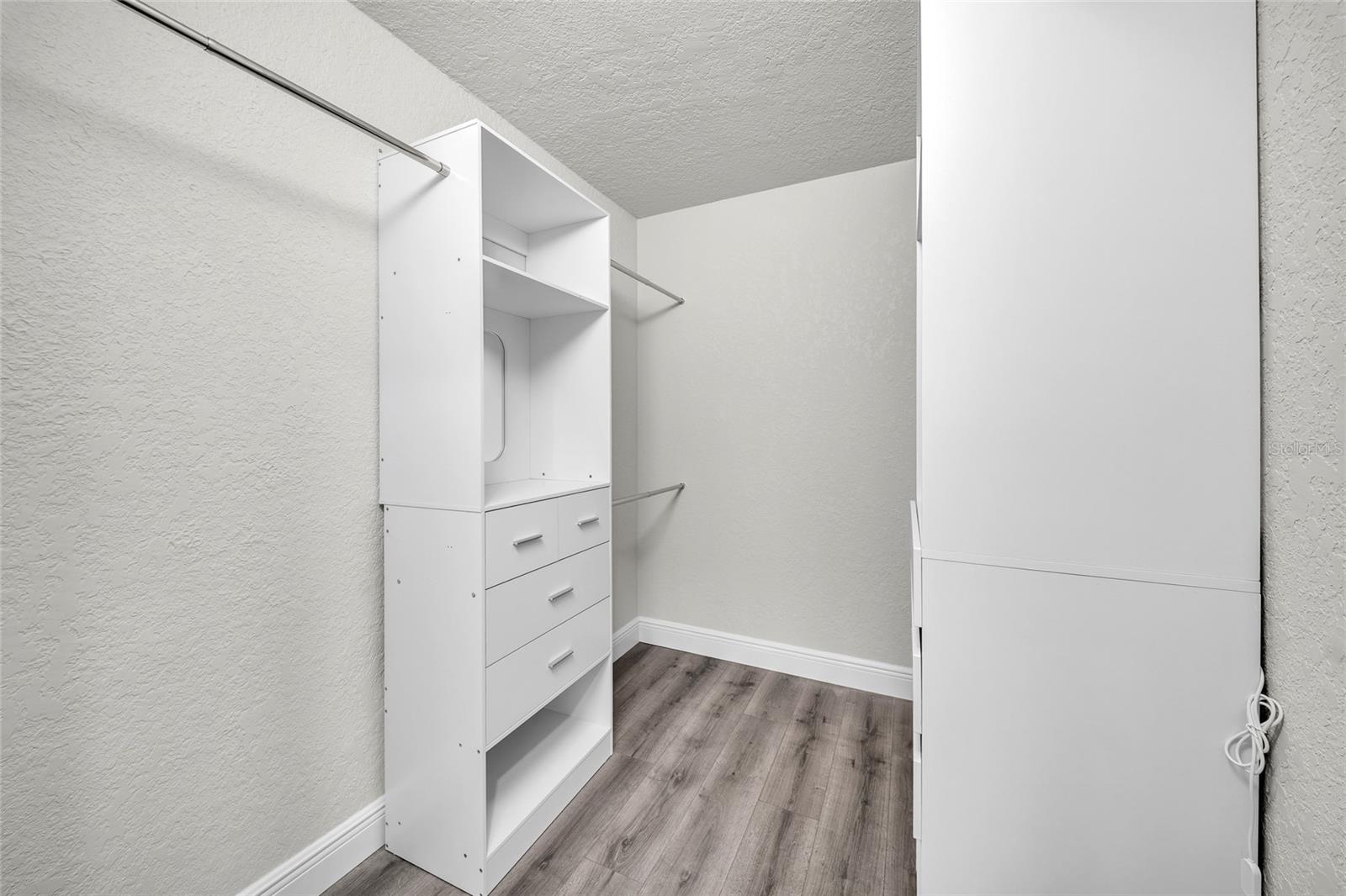 BEVERLY HILLS - Residential