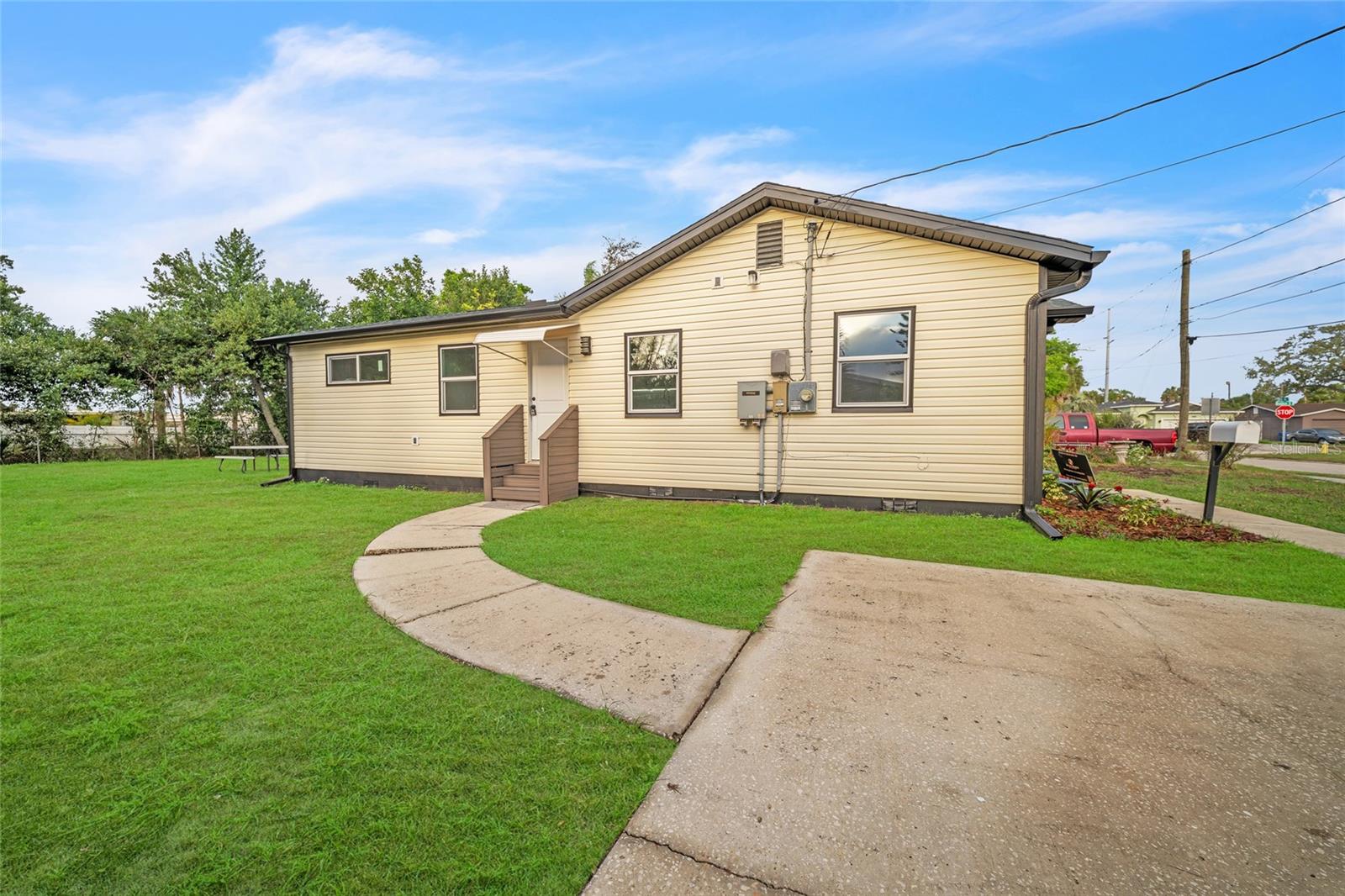 BEVERLY HILLS - Residential