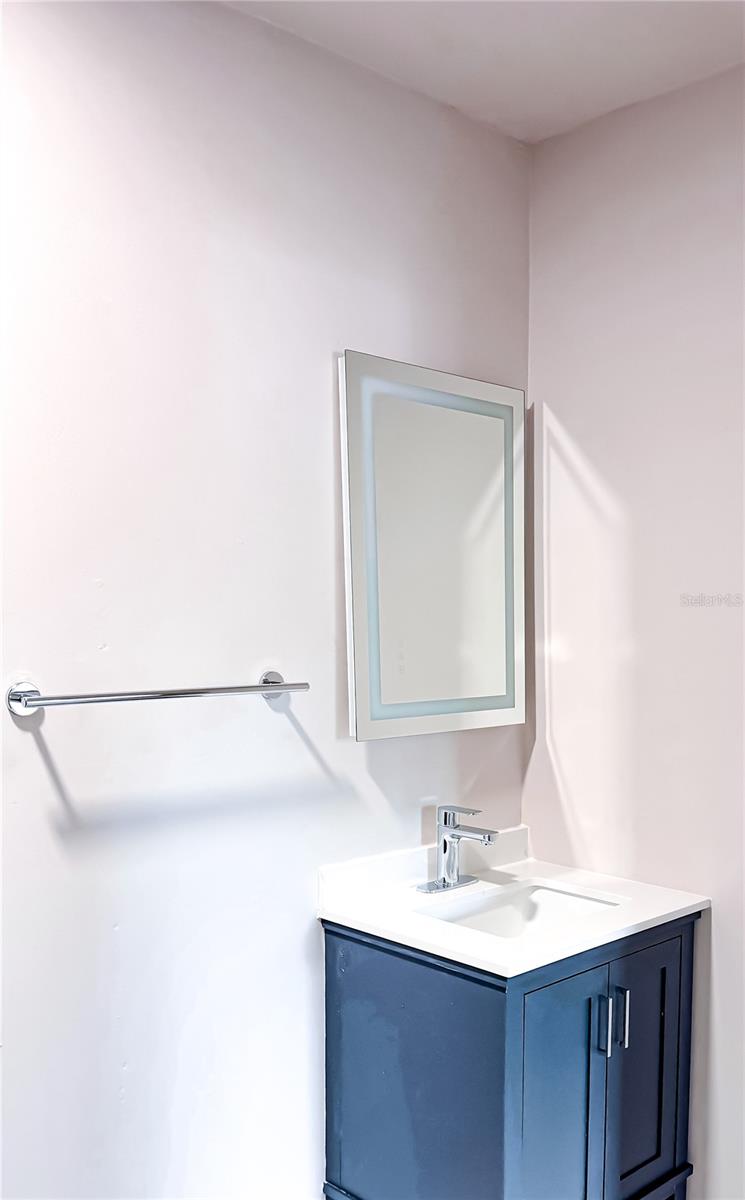 BEVERLY HILLS - Residential