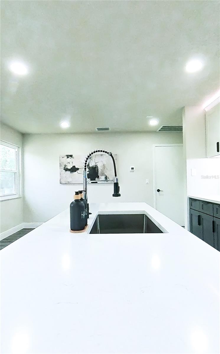 BEVERLY HILLS - Residential