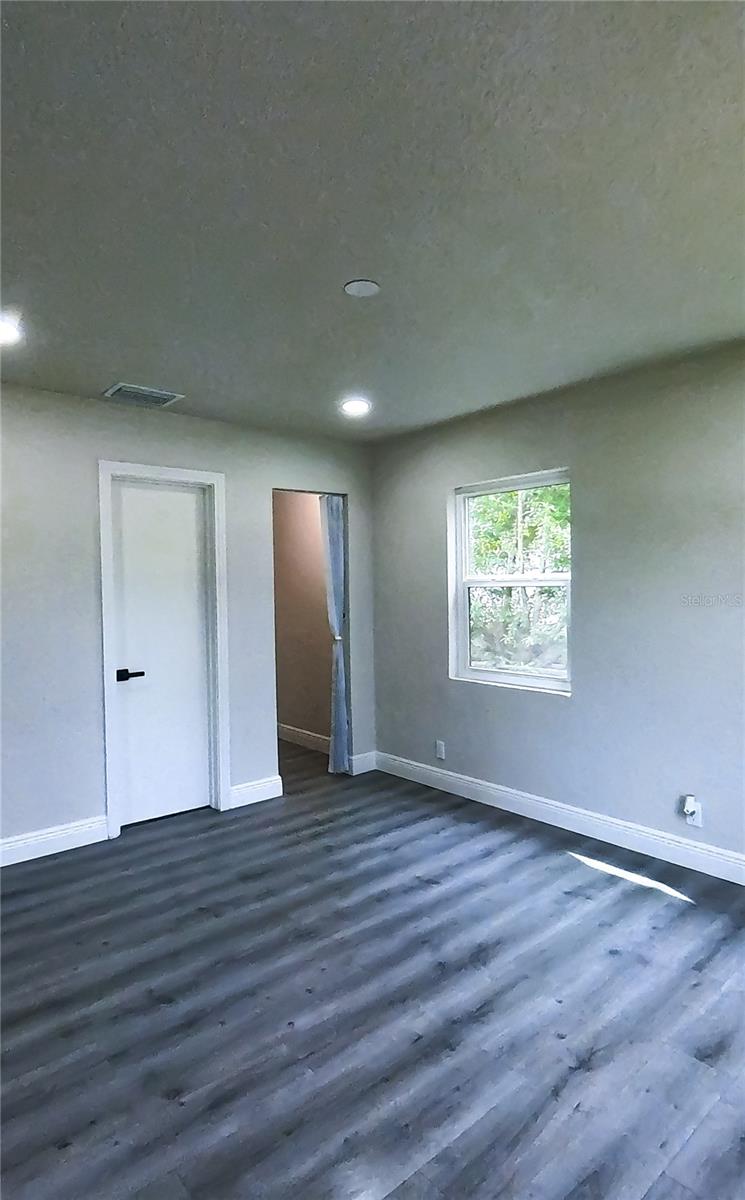 BEVERLY HILLS - Residential