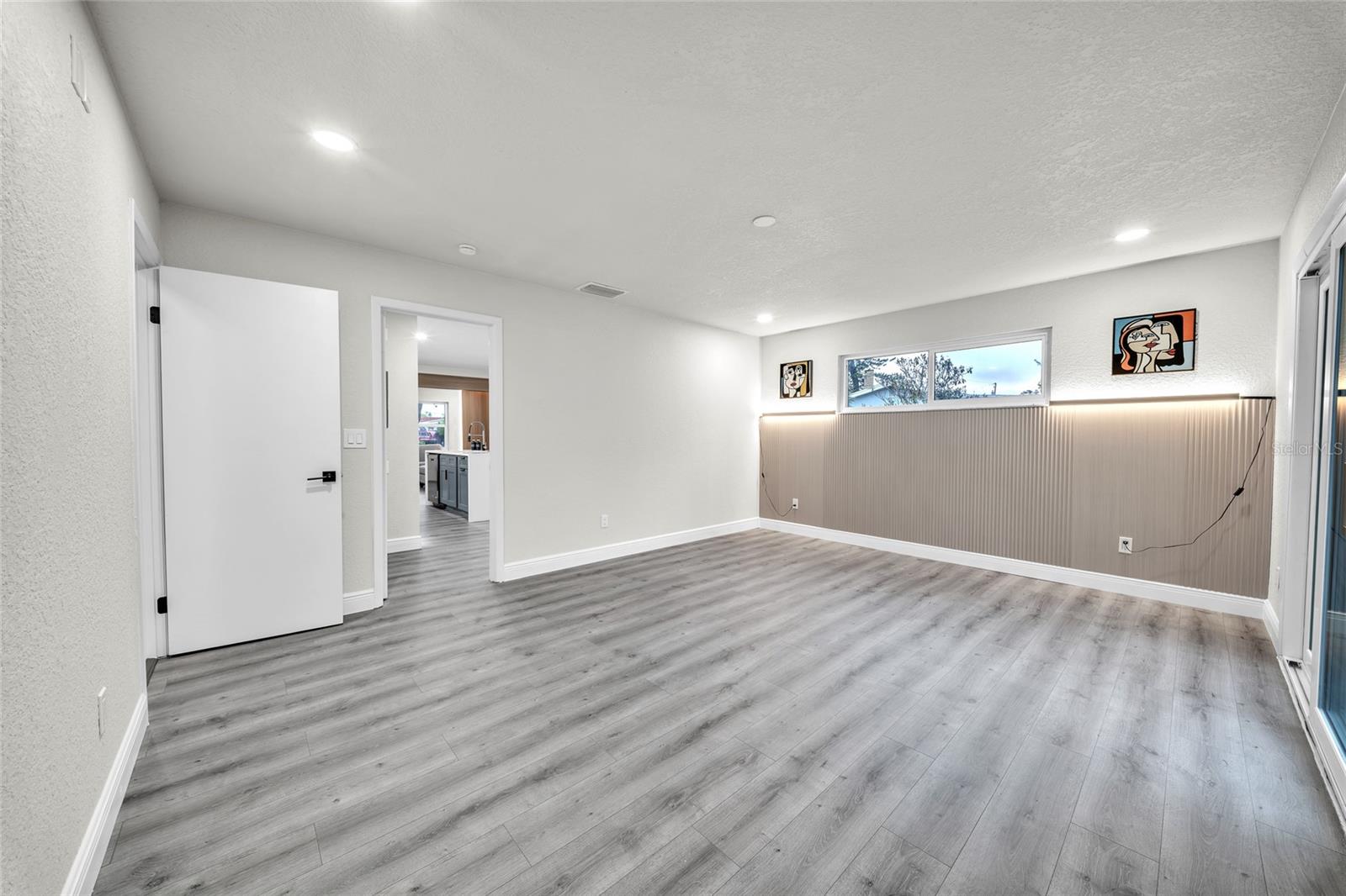 BEVERLY HILLS - Residential