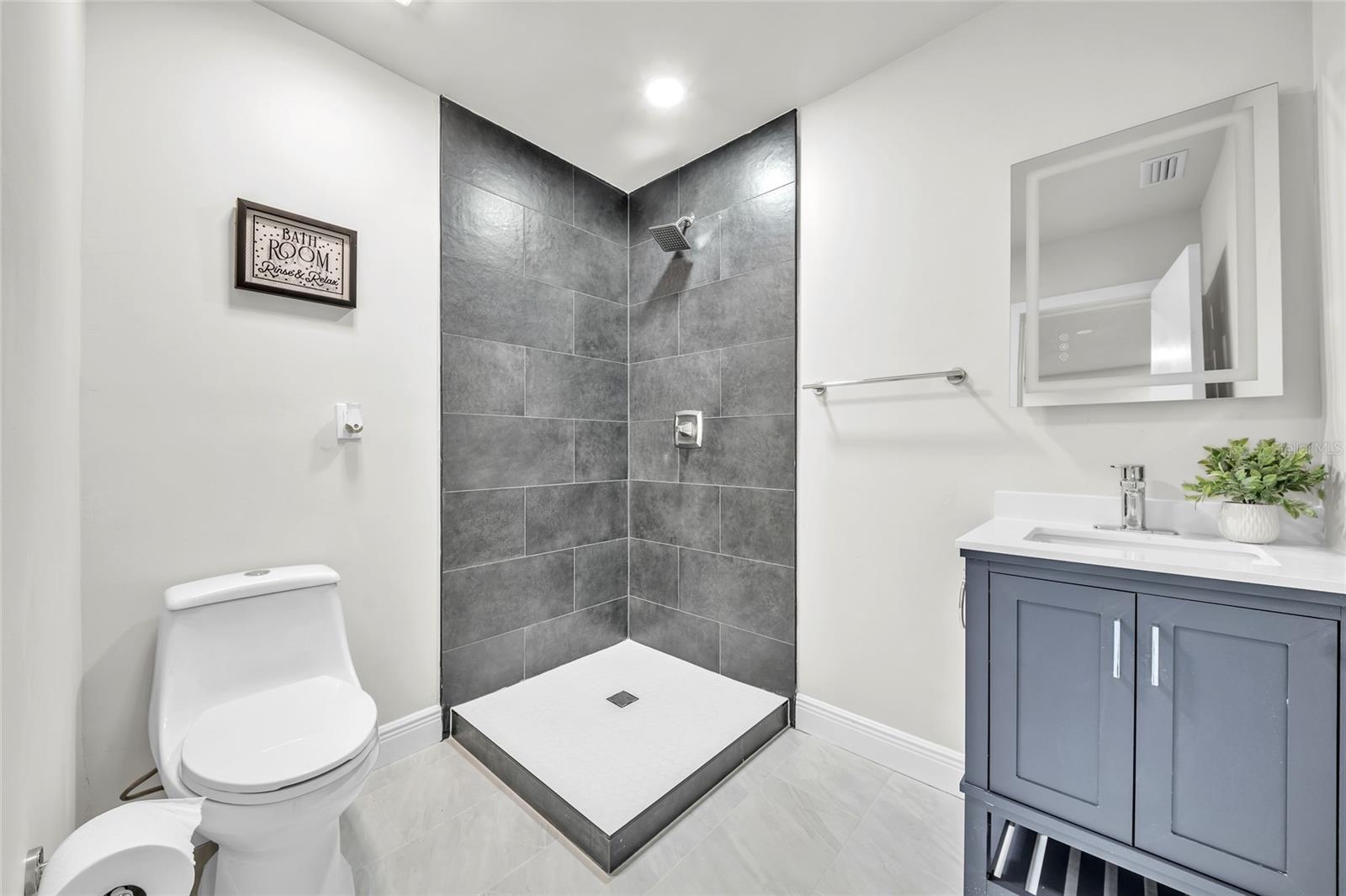 BEVERLY HILLS - Residential