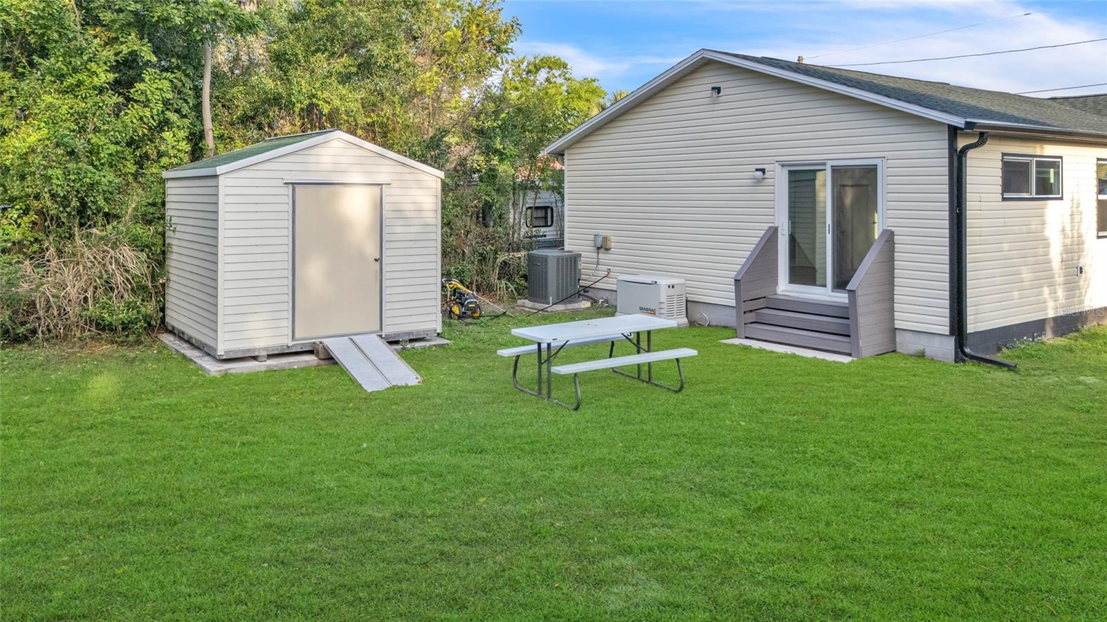 BEVERLY HILLS - Residential