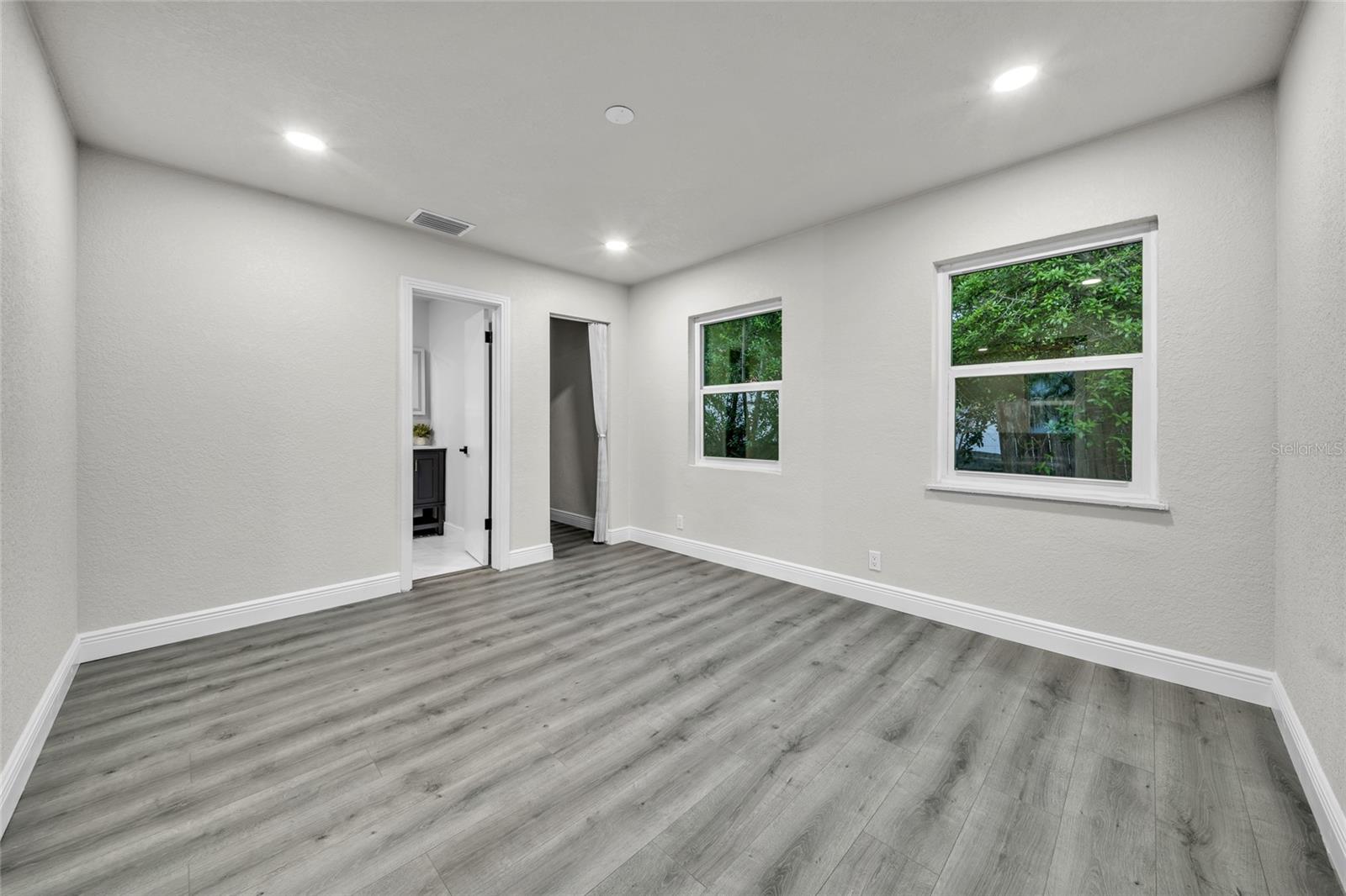 BEVERLY HILLS - Residential