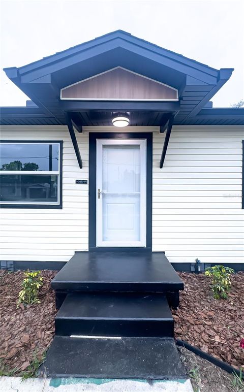 Photo of 5418 6th Avenue S, St Petersburg, FL 33707 (MLS # TB8486373)