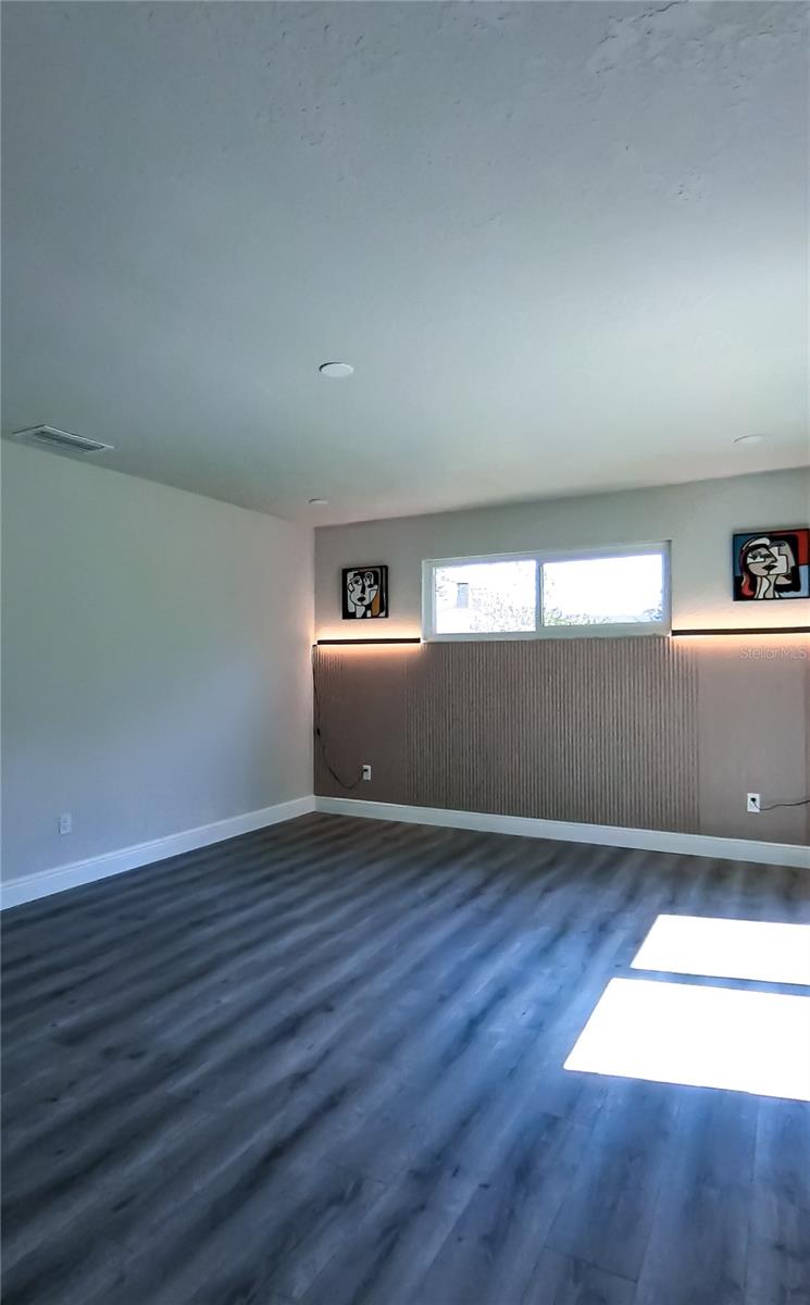 BEVERLY HILLS - Residential