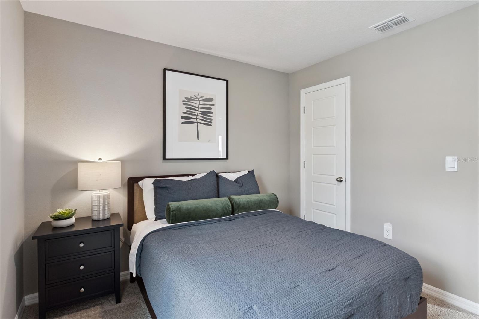BOULEVARD OAKS - Residential