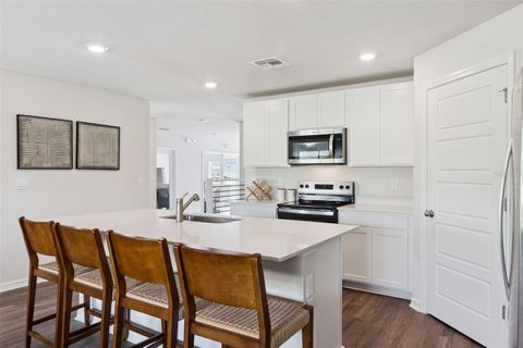 Tiny photo for 227 Skyfield Court, Lady Lake, FL 32159 (MLS # O6407131)
