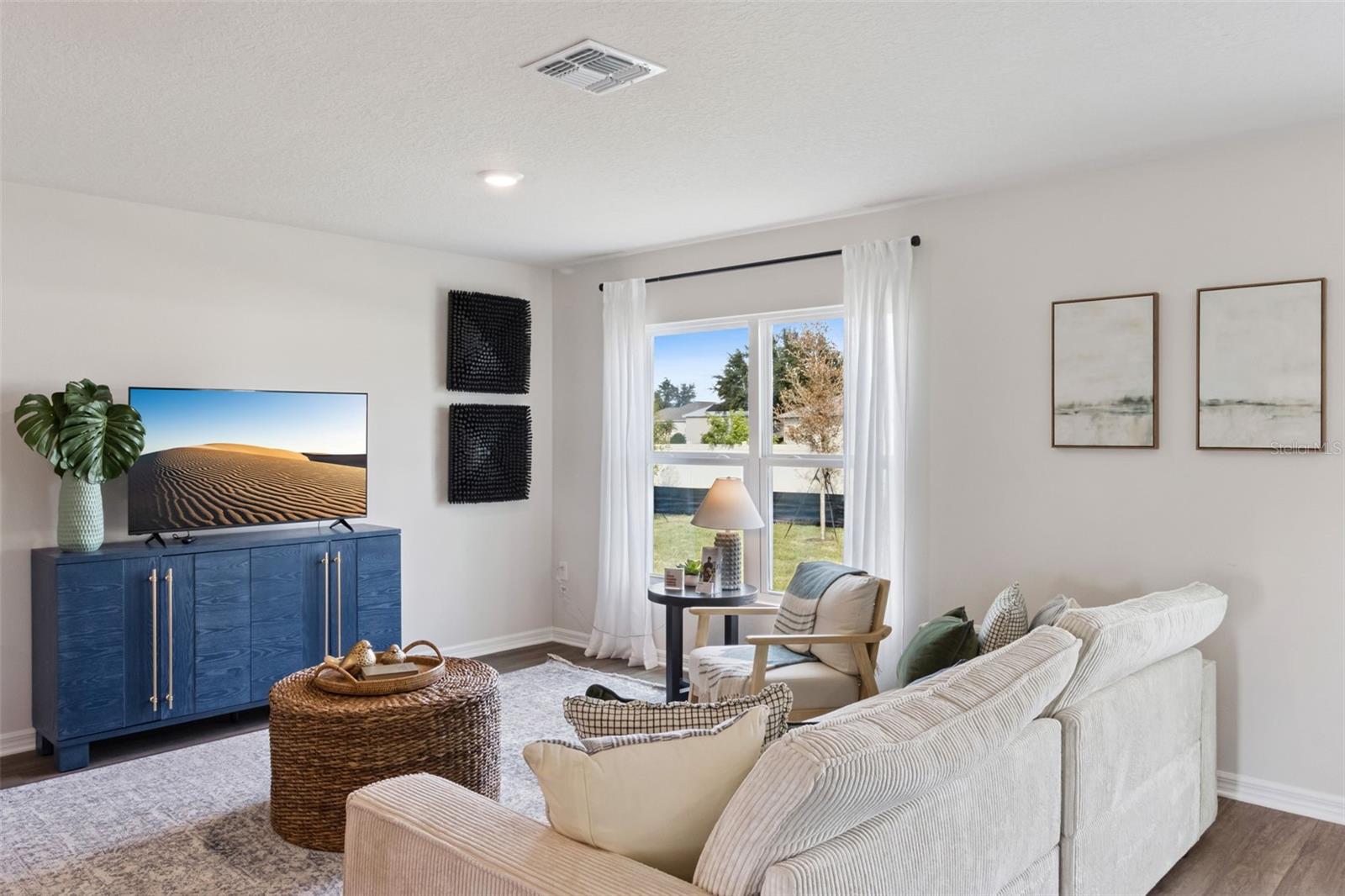BOULEVARD OAKS - Residential