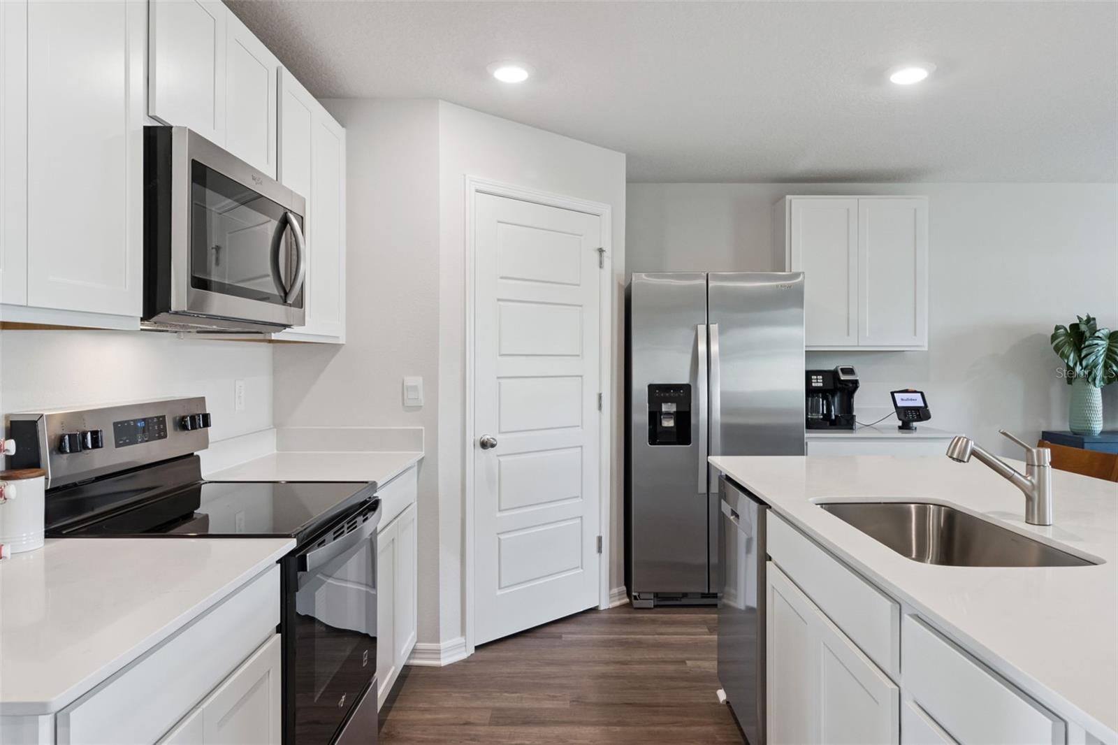 BOULEVARD OAKS - Residential