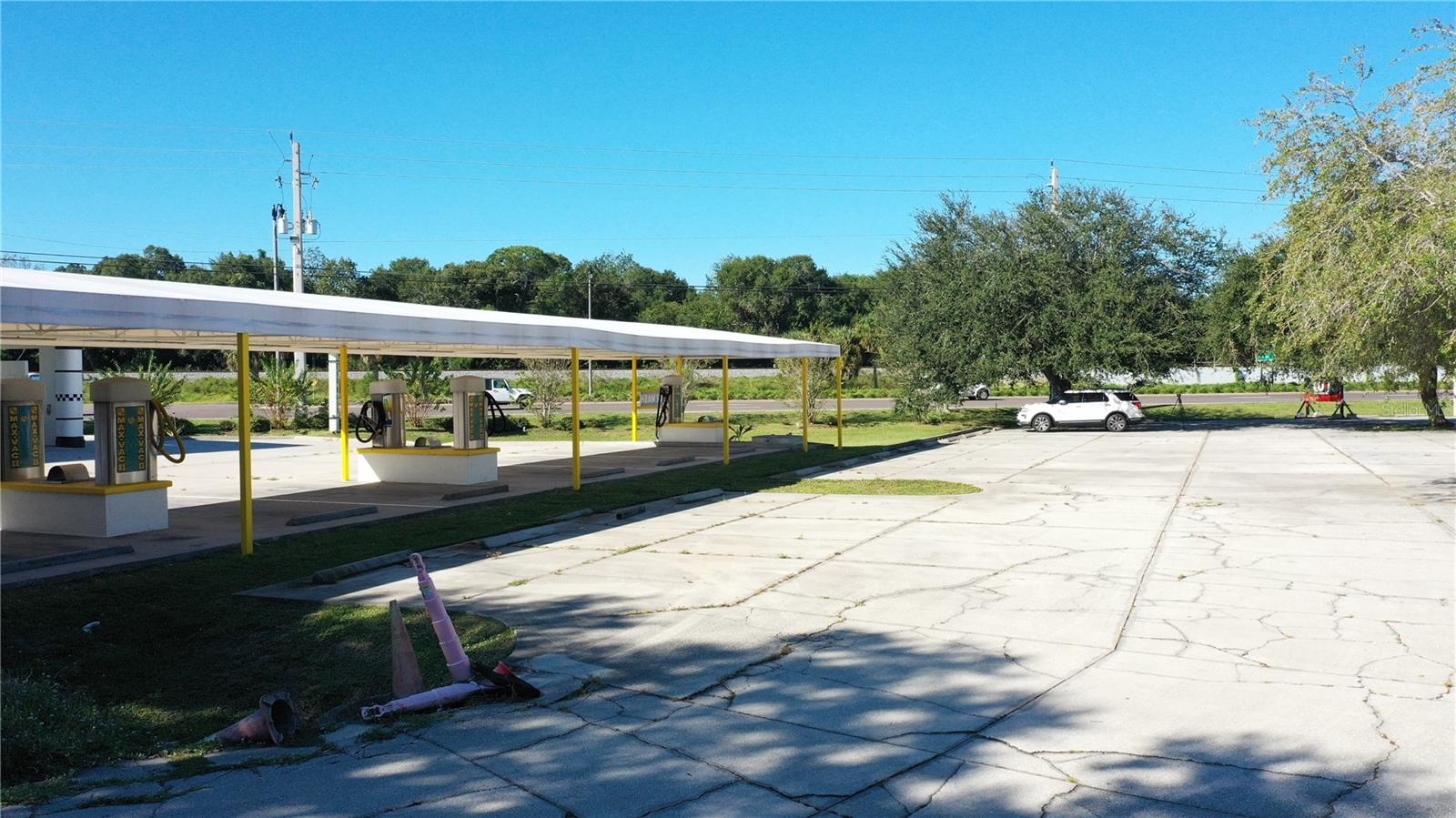 WINCHESTER COVE - Commercial Sale