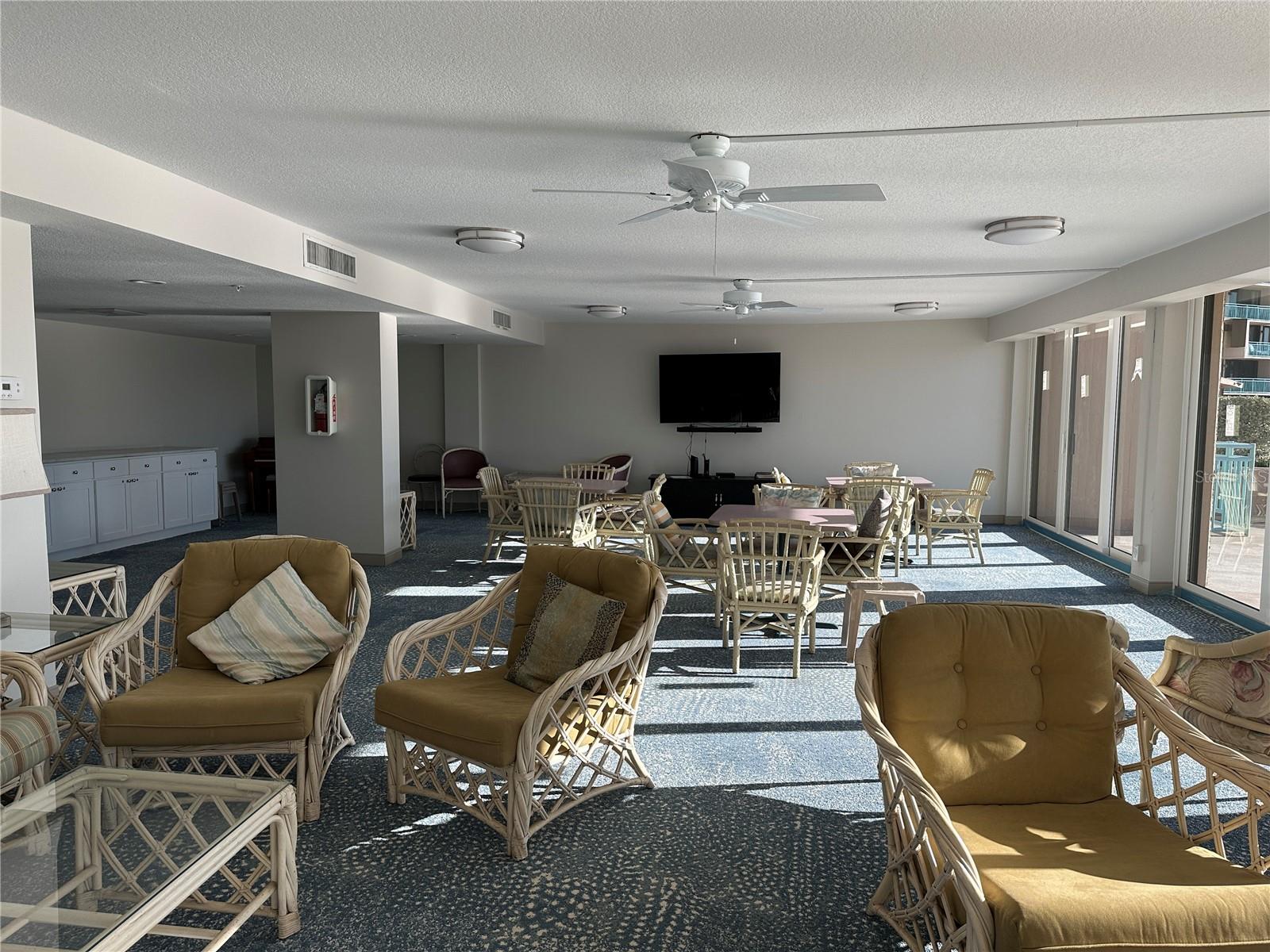 KEY CAPRI CONDO - Residential Lease