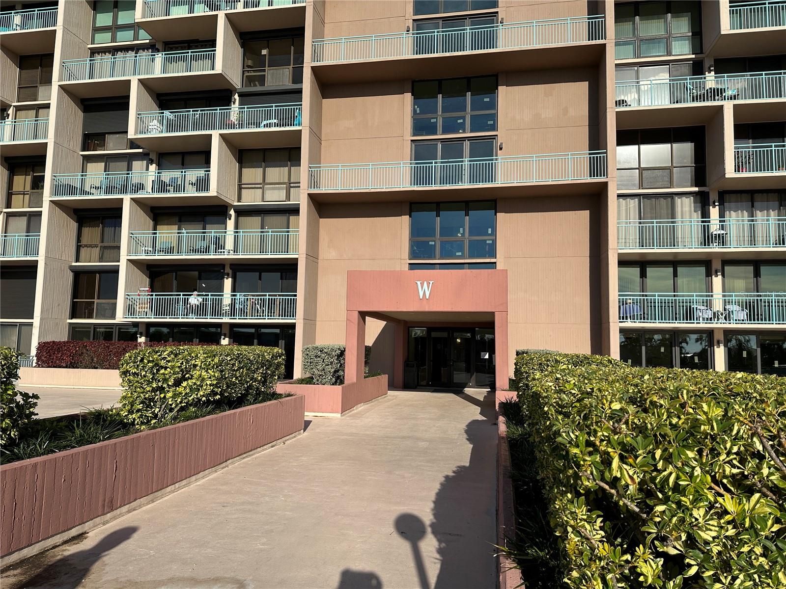 KEY CAPRI CONDO - Residential Lease