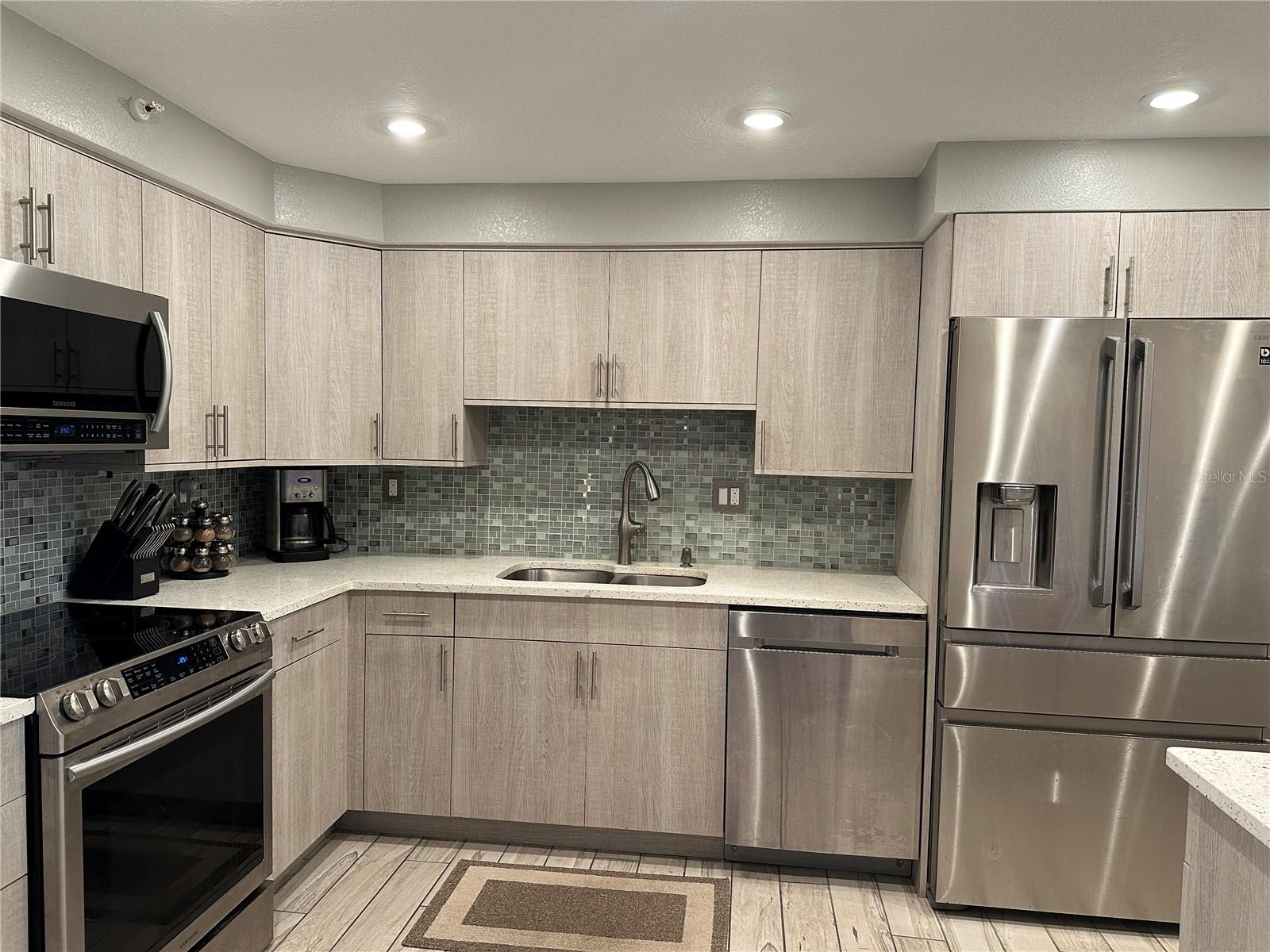 KEY CAPRI CONDO - Residential Lease