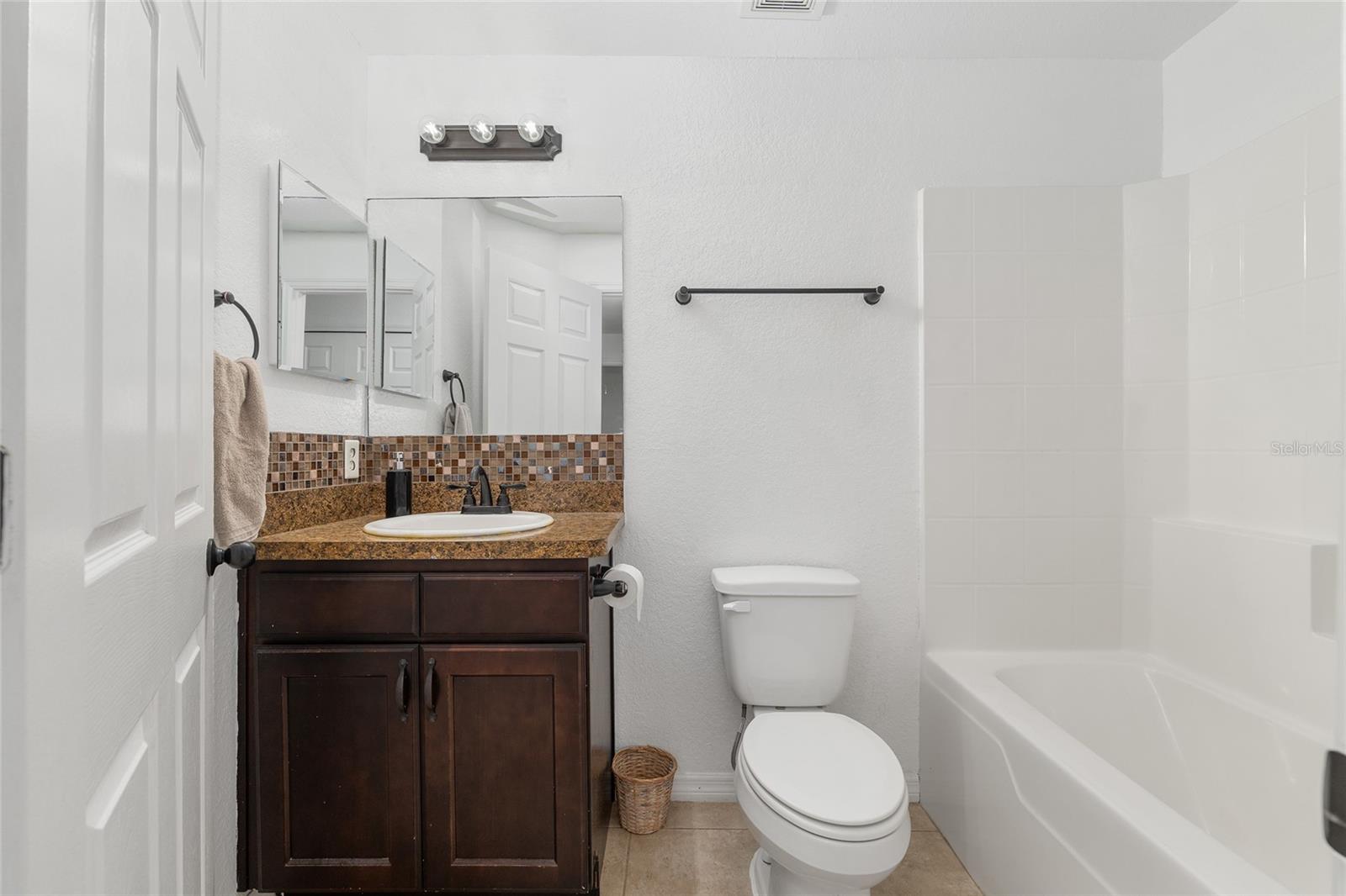 SILVER SPGS SHORES UN 32 - Residential