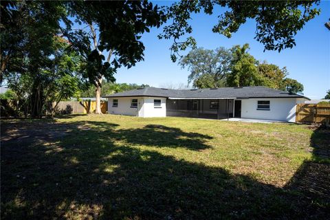 A home in LONGWOOD