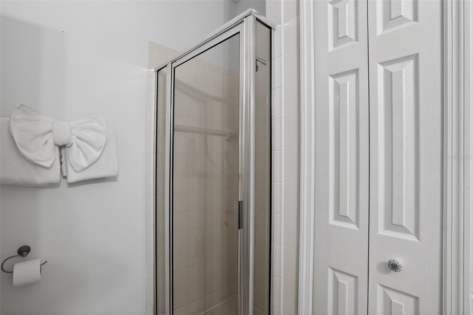 GLENBROOK SUB - Residential