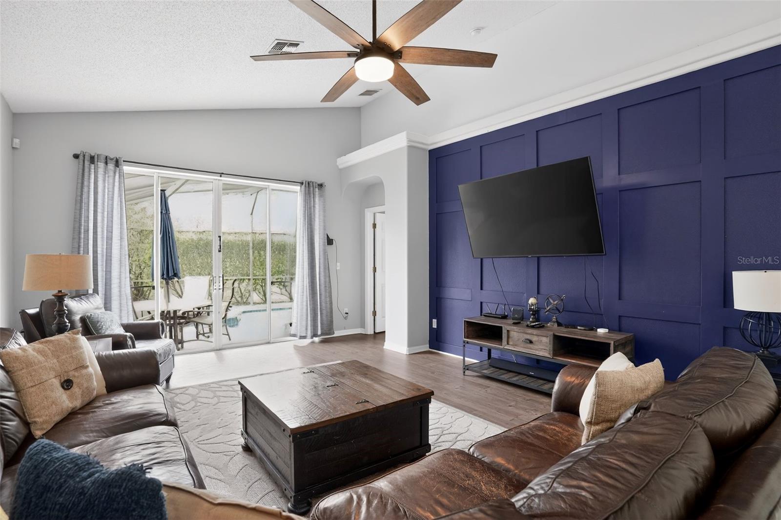 GLENBROOK SUB - Residential