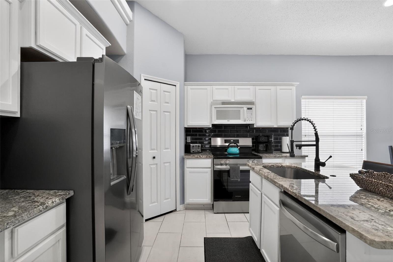 GLENBROOK SUB - Residential