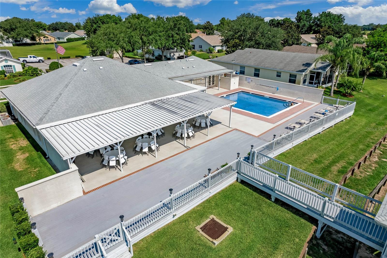 CHALET ESTATES - Residential Lease