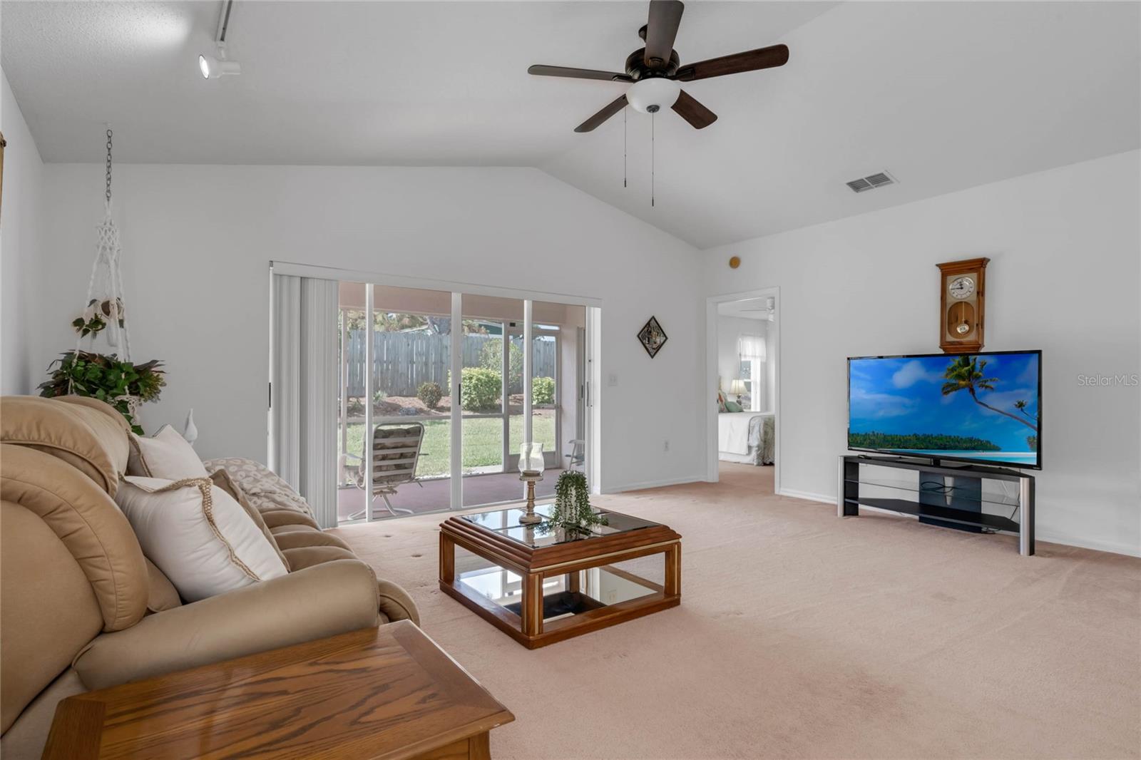 CHALET ESTATES - Residential Lease