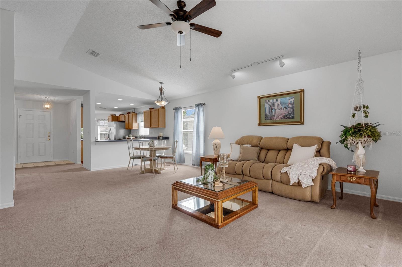CHALET ESTATES - Residential Lease