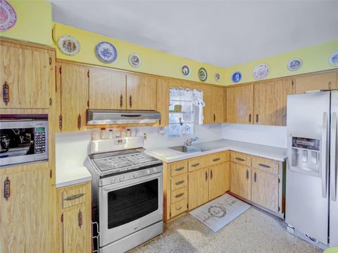 Tiny photo for 7008 Hunt Road, Groveland, FL 34736 (MLS # S5141545)