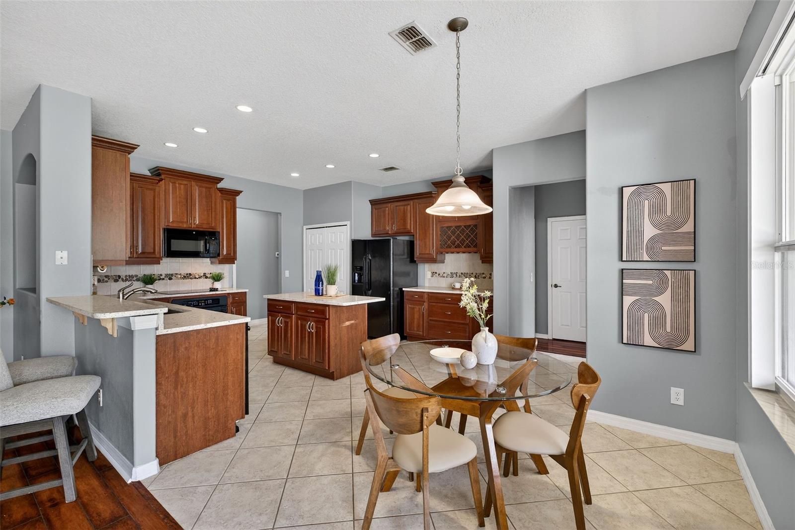 HAMILTON PLACE - Residential