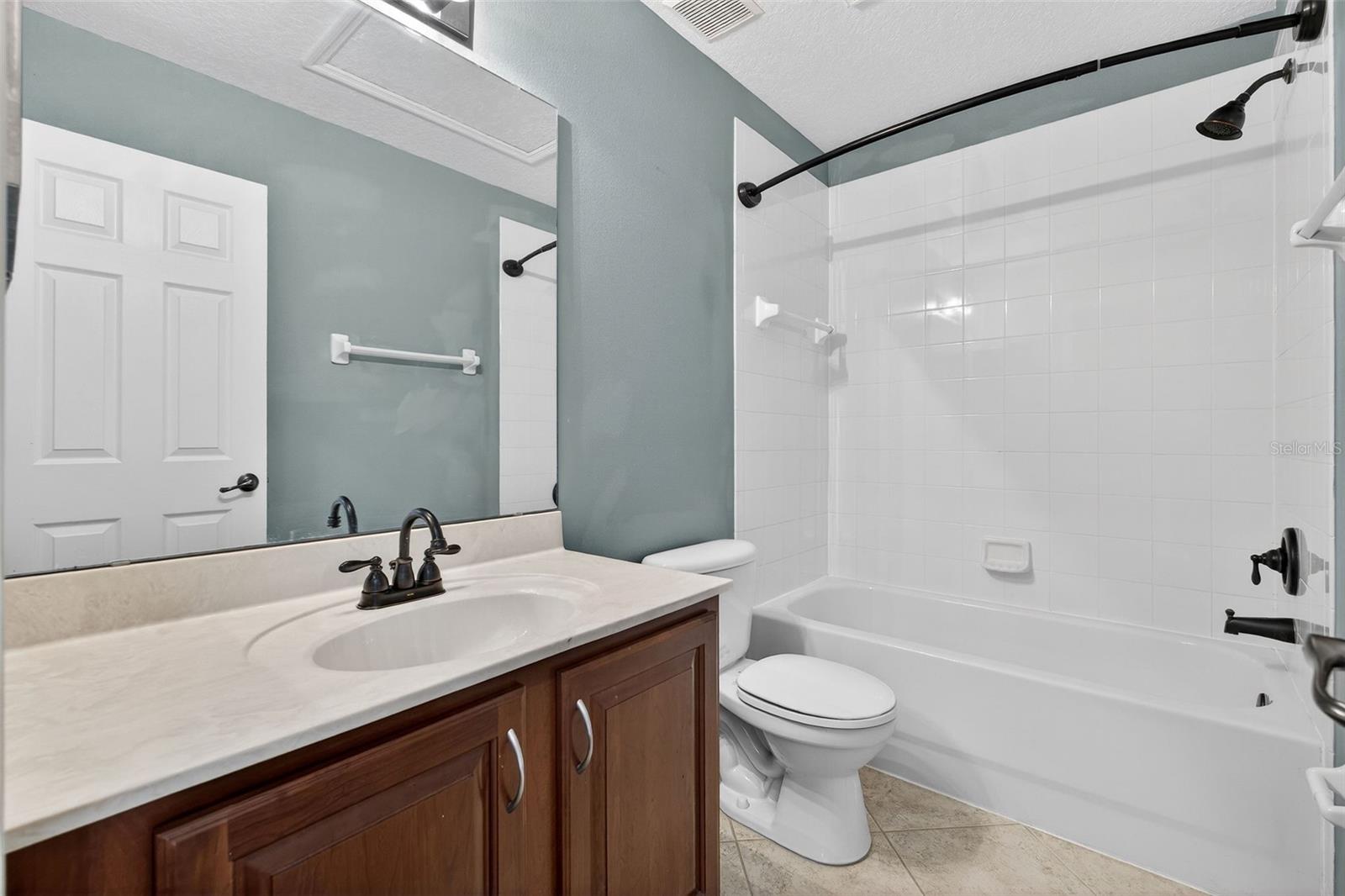 HAMILTON PLACE - Residential