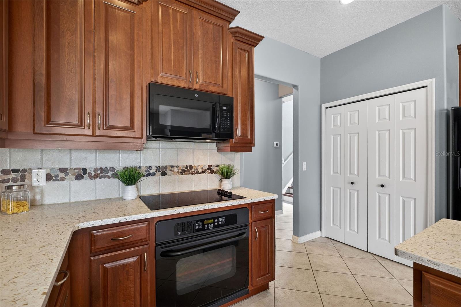 HAMILTON PLACE - Residential