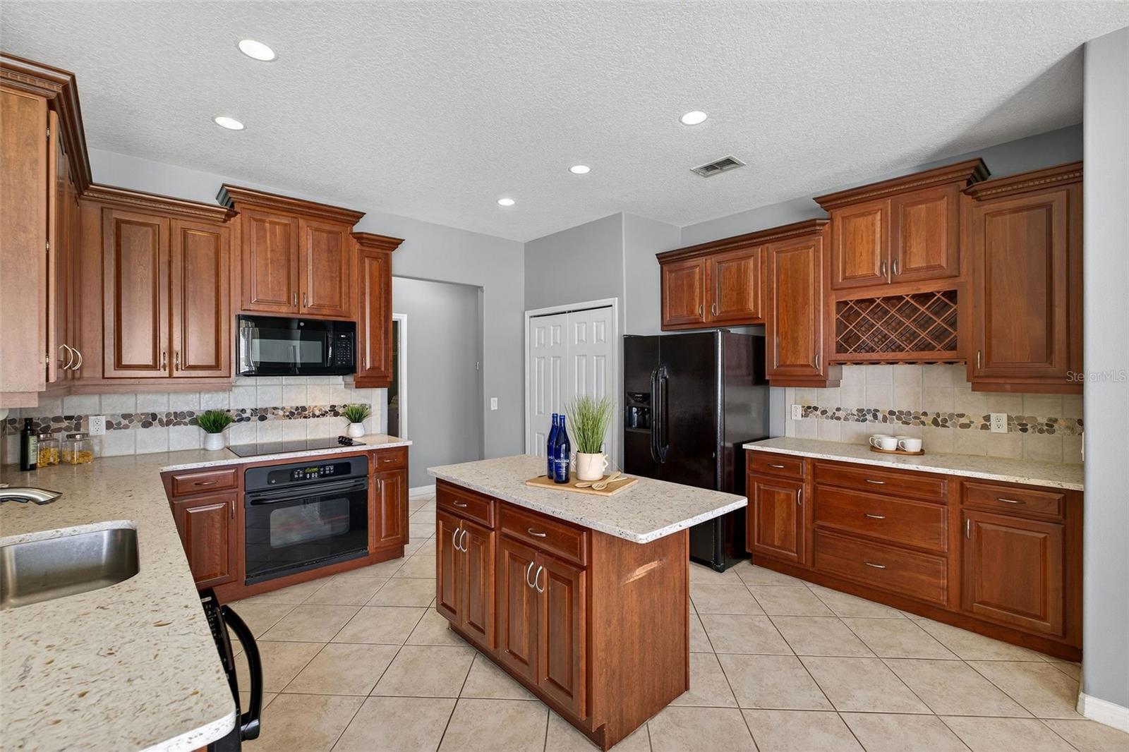 HAMILTON PLACE - Residential