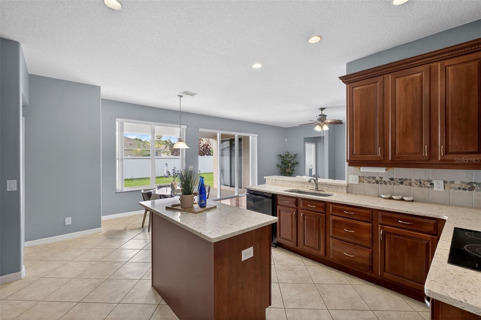 HAMILTON PLACE - Residential