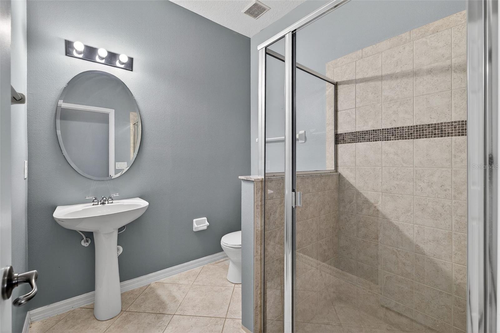 HAMILTON PLACE - Residential