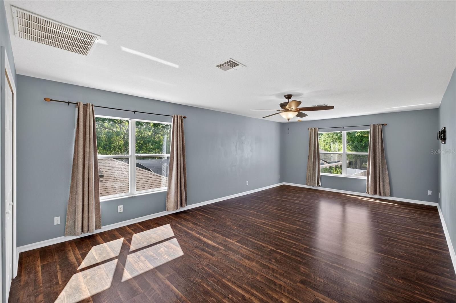 HAMILTON PLACE - Residential