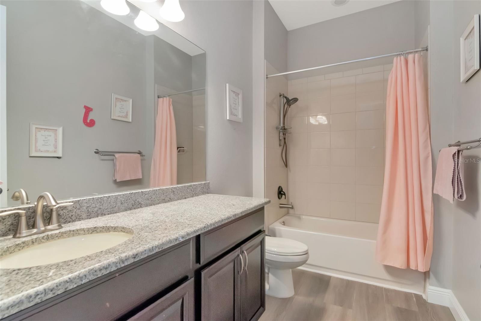 LAKESHORE RANCH PH I - Residential