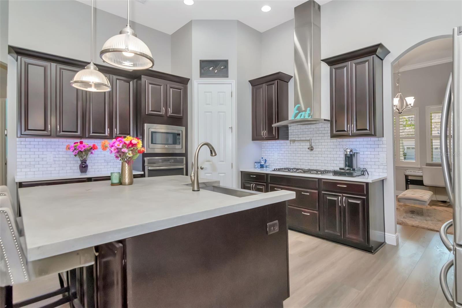 LAKESHORE RANCH PH I - Residential