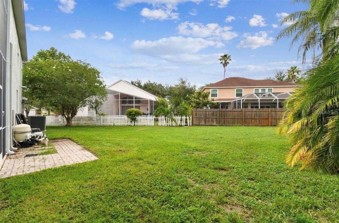 TAMPA PALMS AREA 2 5C UNIT 2A - Residential Lease