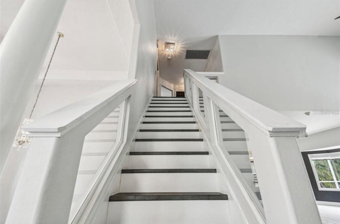 TAMPA PALMS AREA 2 5C UNIT 2A - Residential Lease