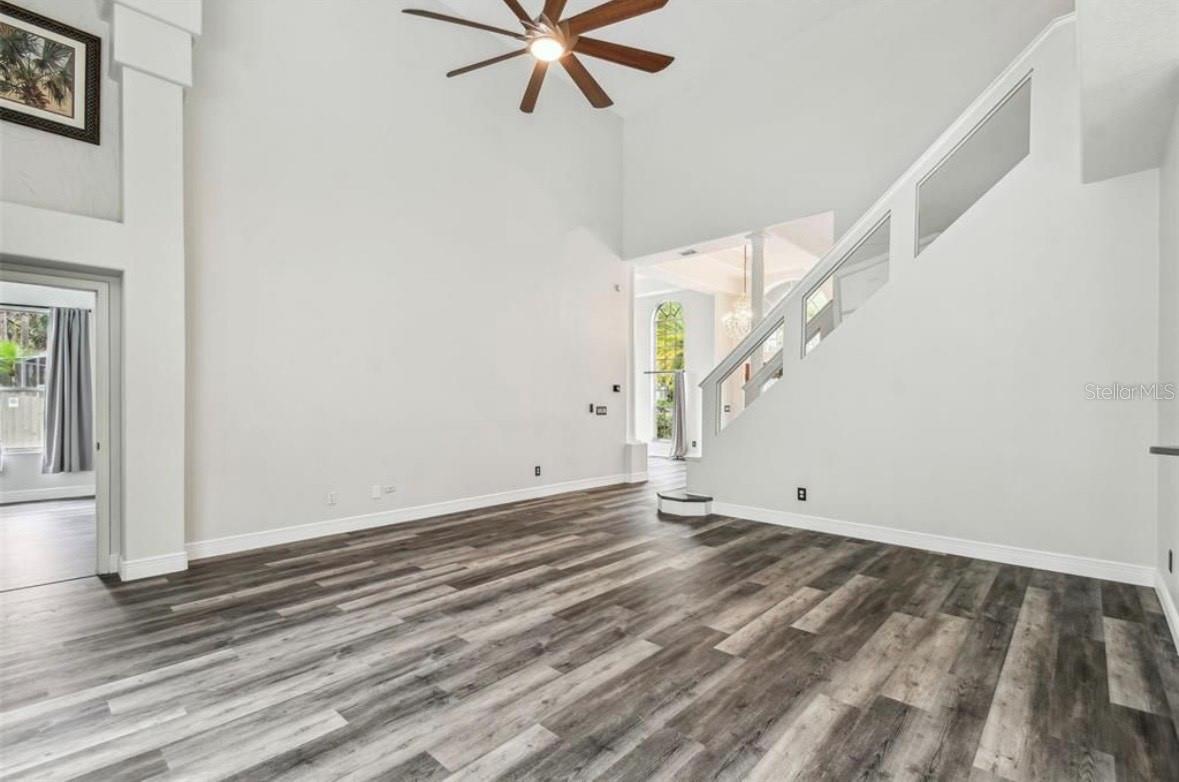 TAMPA PALMS AREA 2 5C UNIT 2A - Residential Lease