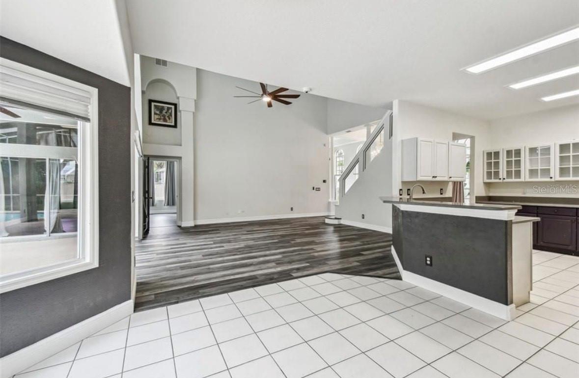 TAMPA PALMS AREA 2 5C UNIT 2A - Residential Lease