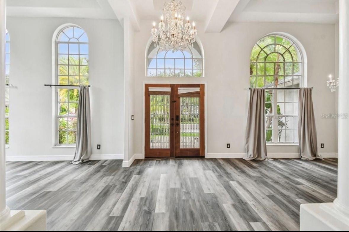 TAMPA PALMS AREA 2 5C UNIT 2A - Residential Lease